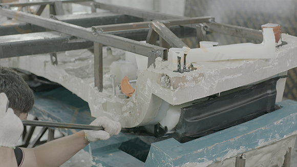 Reaction Injection Molding of Custom Polyurethane Parts