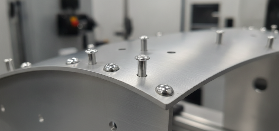 installing mechanical rivets on aluminum